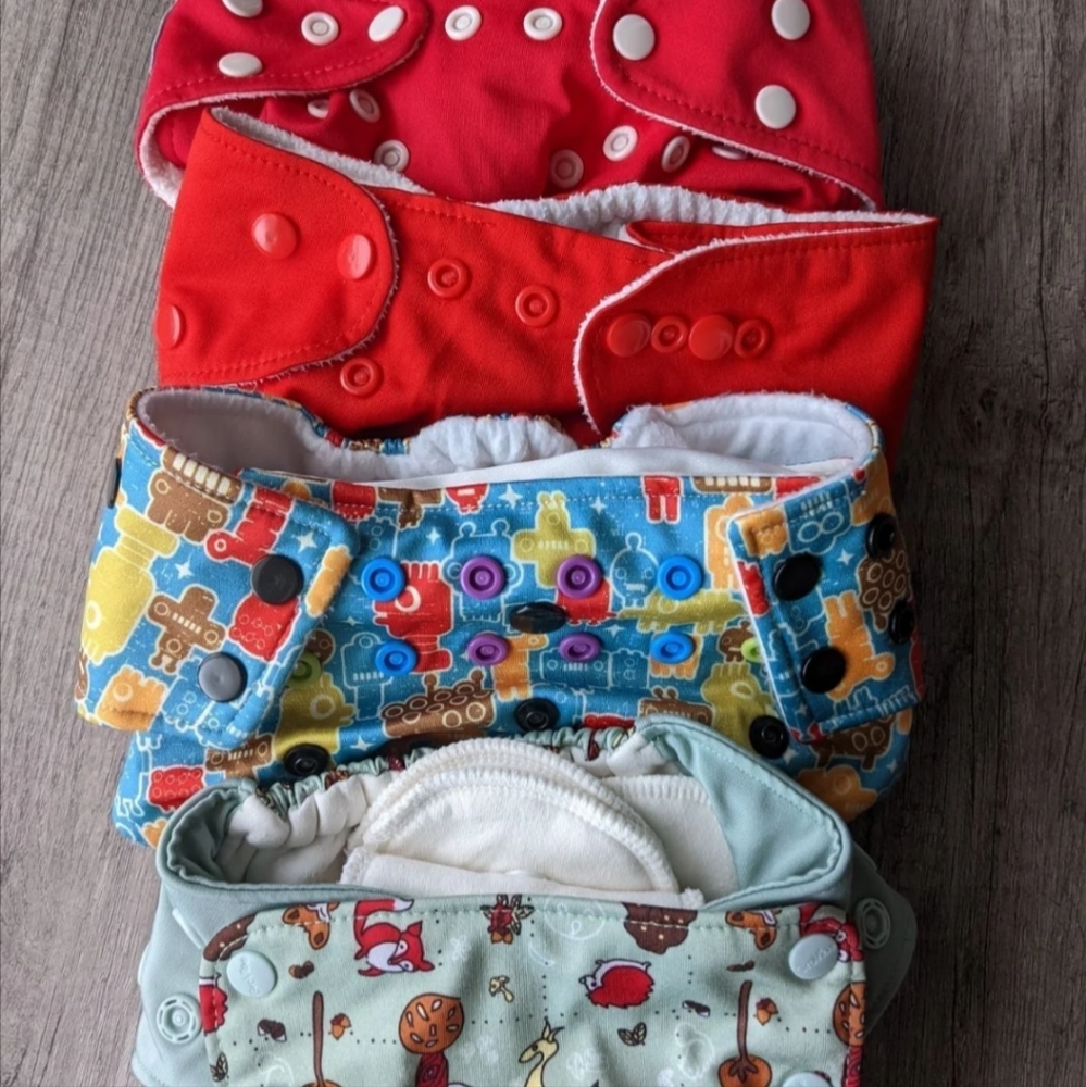 Cloth diapers and inserts bundle